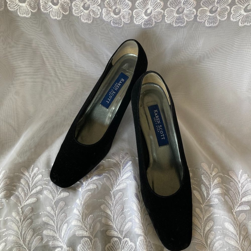 Karen Scott Soft Step Black Velvet Pumps